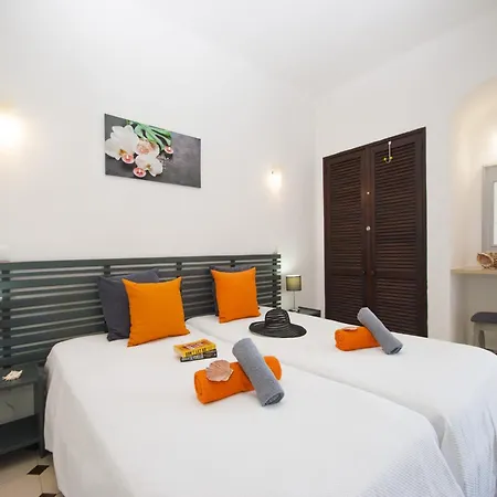Apartment In Albufeira Near Sea Beach شقة البوفيرا